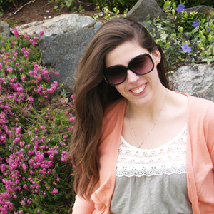 Adria Saracino | online marketer, blogger, graphic designer
